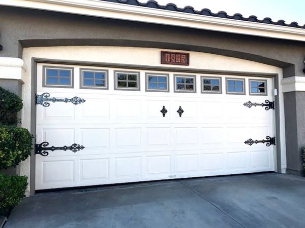 The Guide to Garage Door Accent Hardware