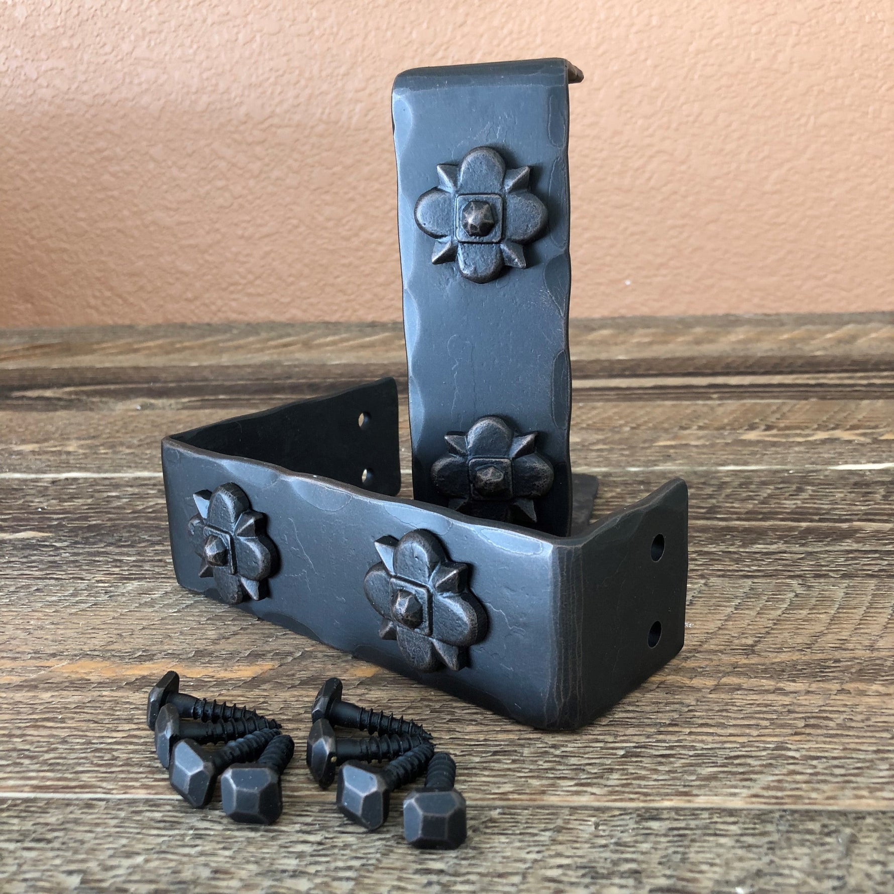 From Cabin to Castle: Mantle Strap Designs for Every Style