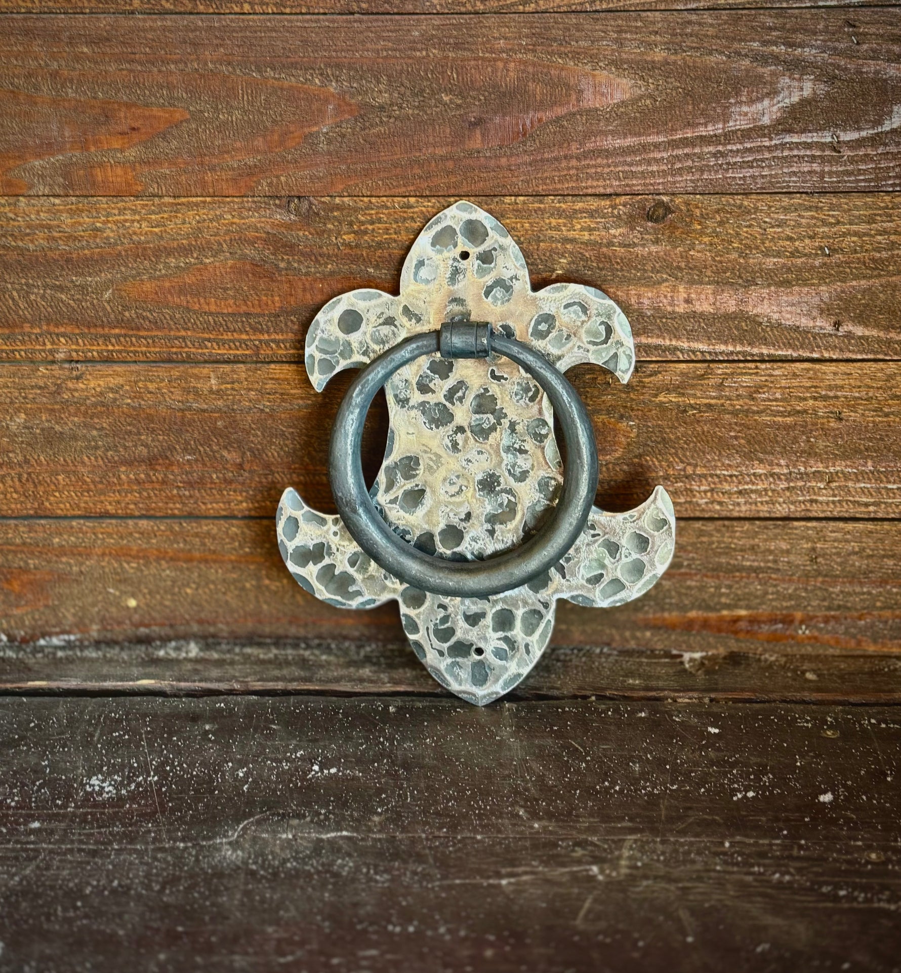 The Legacy of Elegance: The British Fleur-de-Lis Iron Collection