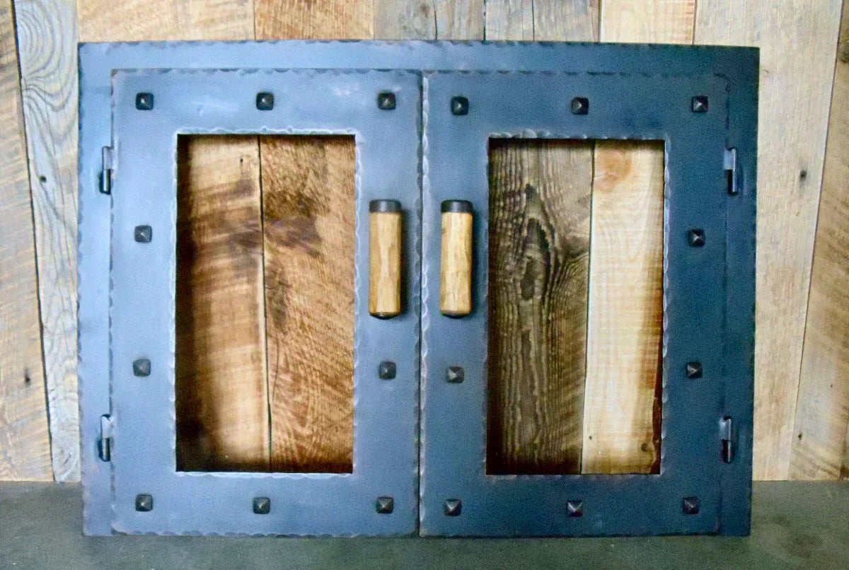 5 Reasons Why a Hinged Pizza Oven Door is a Game-Changer - Old West Iron