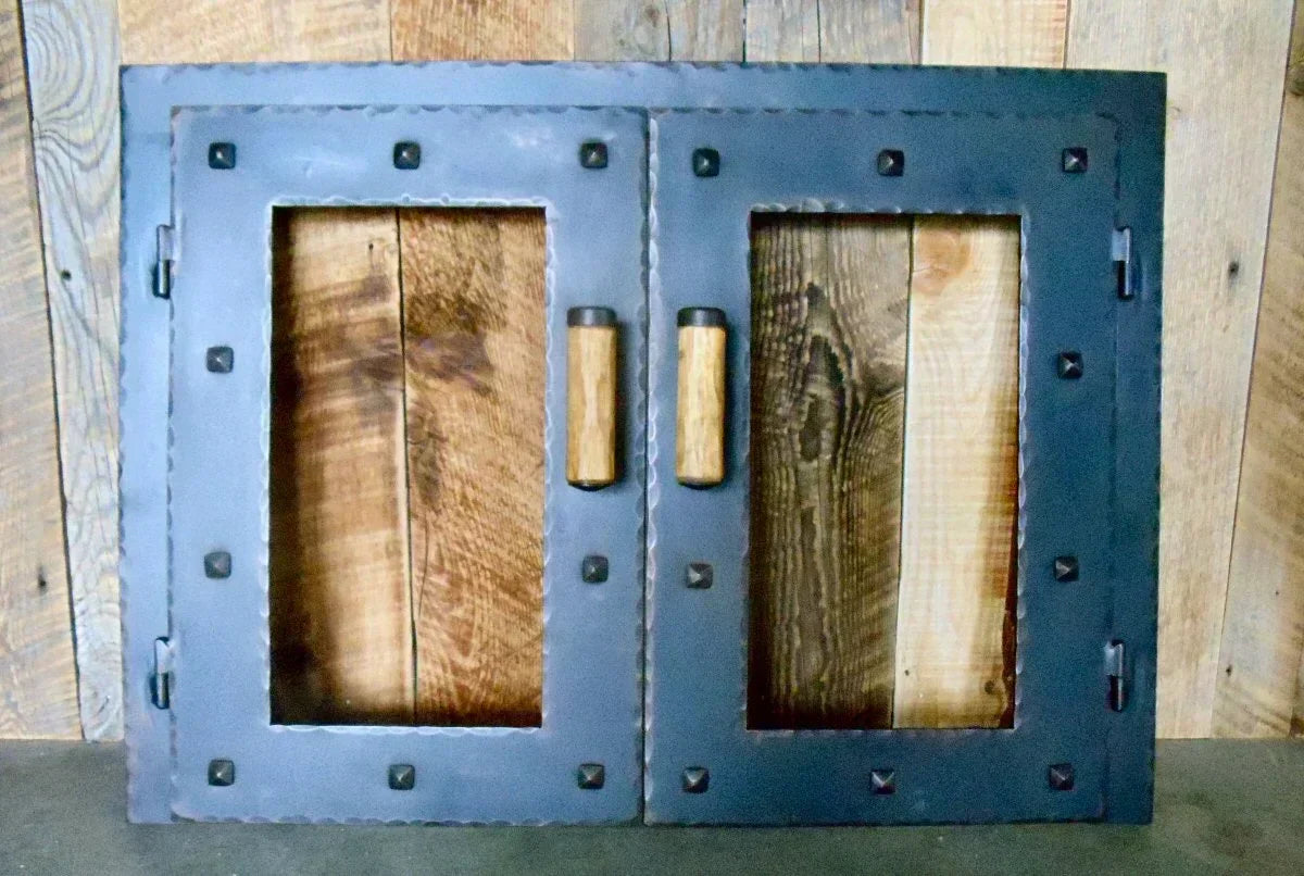 5 Reasons Why a Hinged Pizza Oven Door is a Game-Changer - Old West Iron