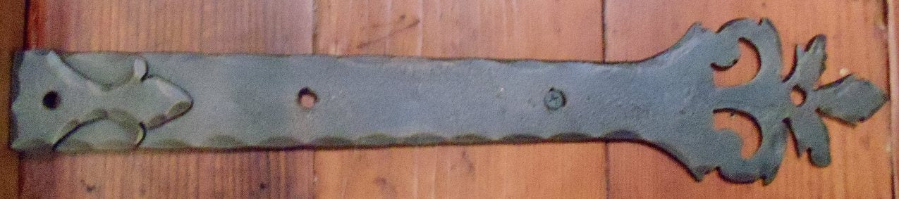 Roman Acanthus Iron Work - 324