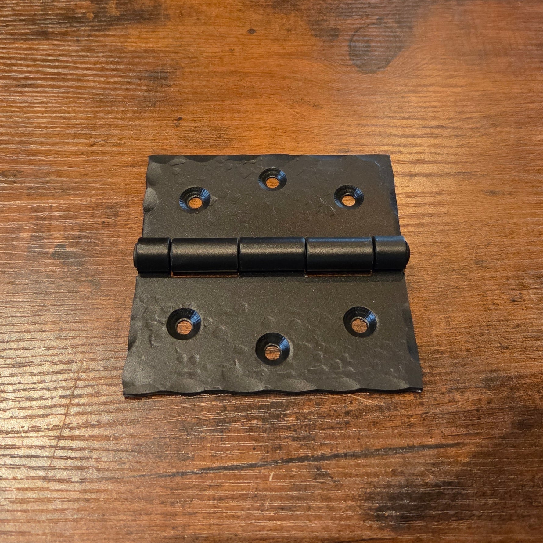 Distressed Simple Butt Hinge