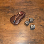 Coffret cadeau de dés en fer