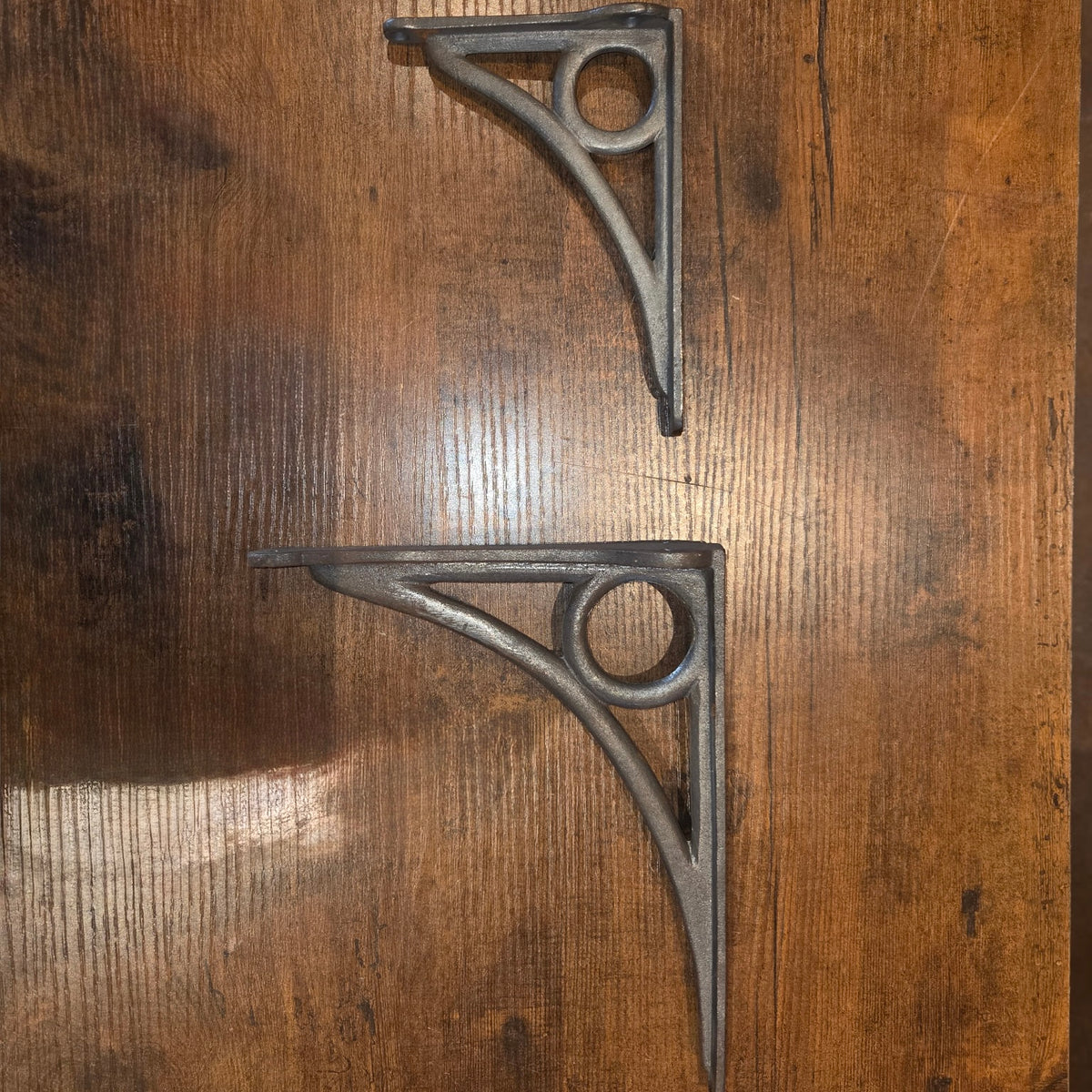 Cast Iron Corbel w/Circle / Metal Shelf Bracket