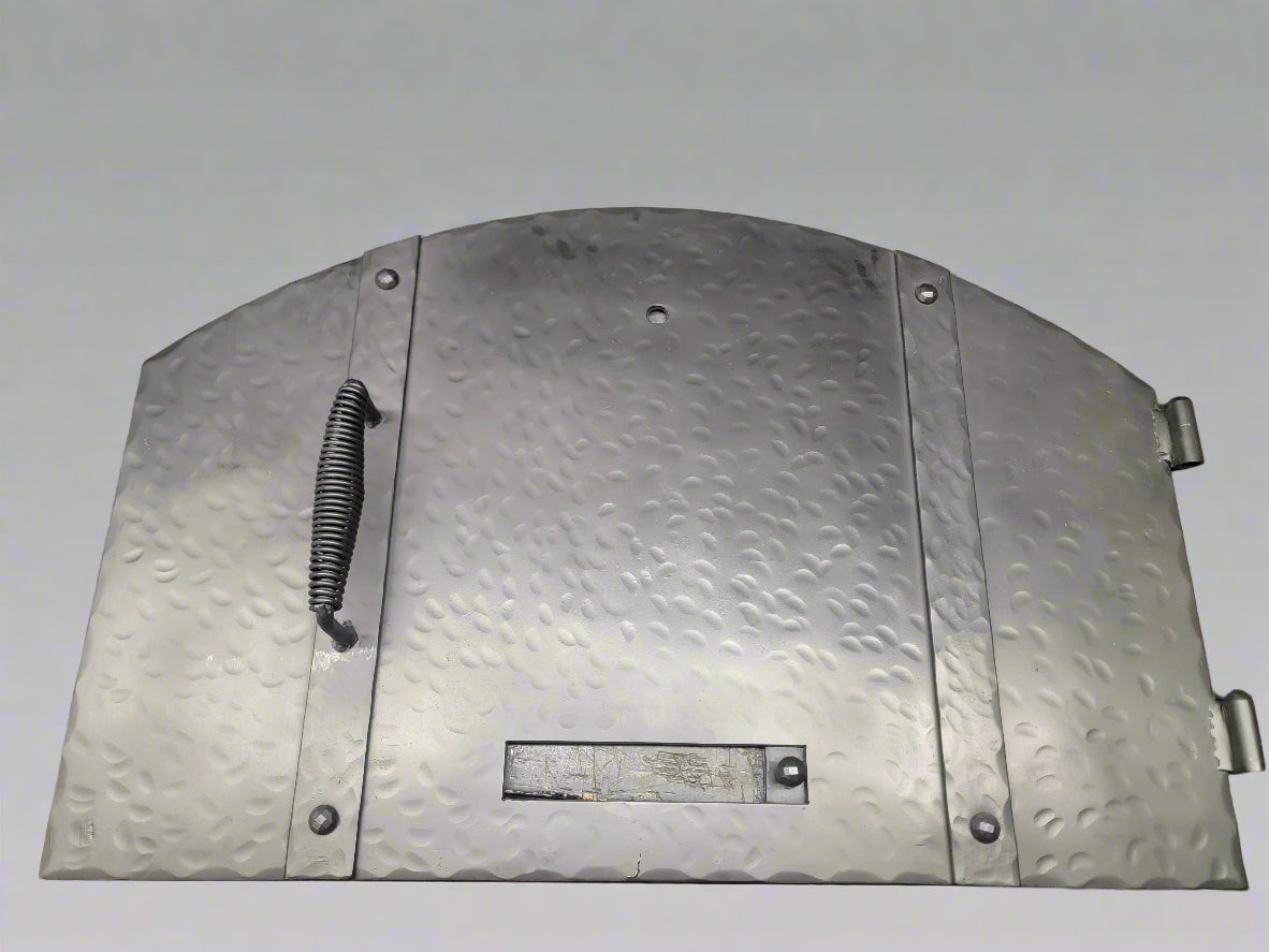 Puerta de horno de pizza con bisagras arqueadas mediterráneas