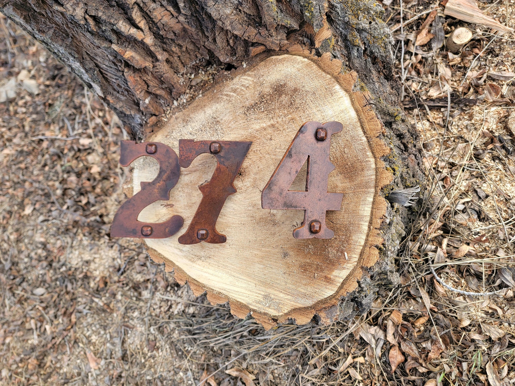 Chiffres et lettres de l'ancien fer occidental