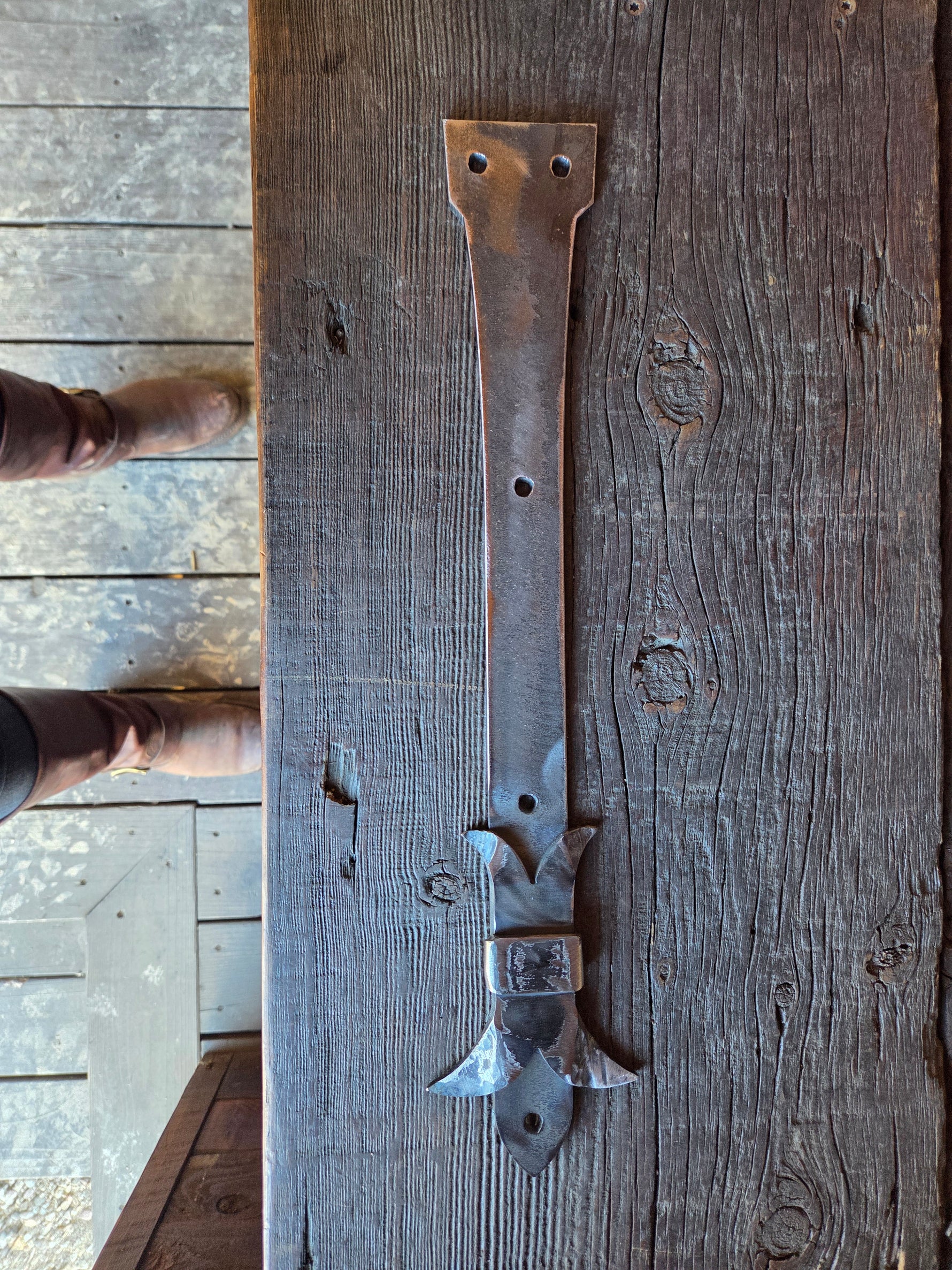 Sangle de charnière babylonienne fleur de lys en fer faux