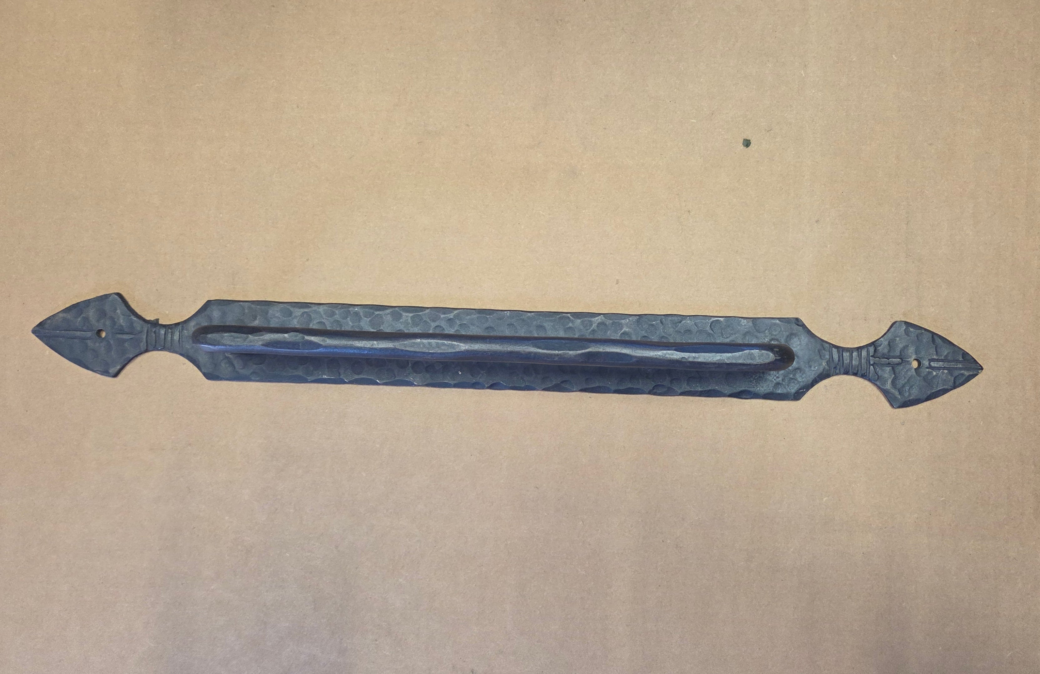 IN STOCK Authentic Arrowhead Iron Towel Rack