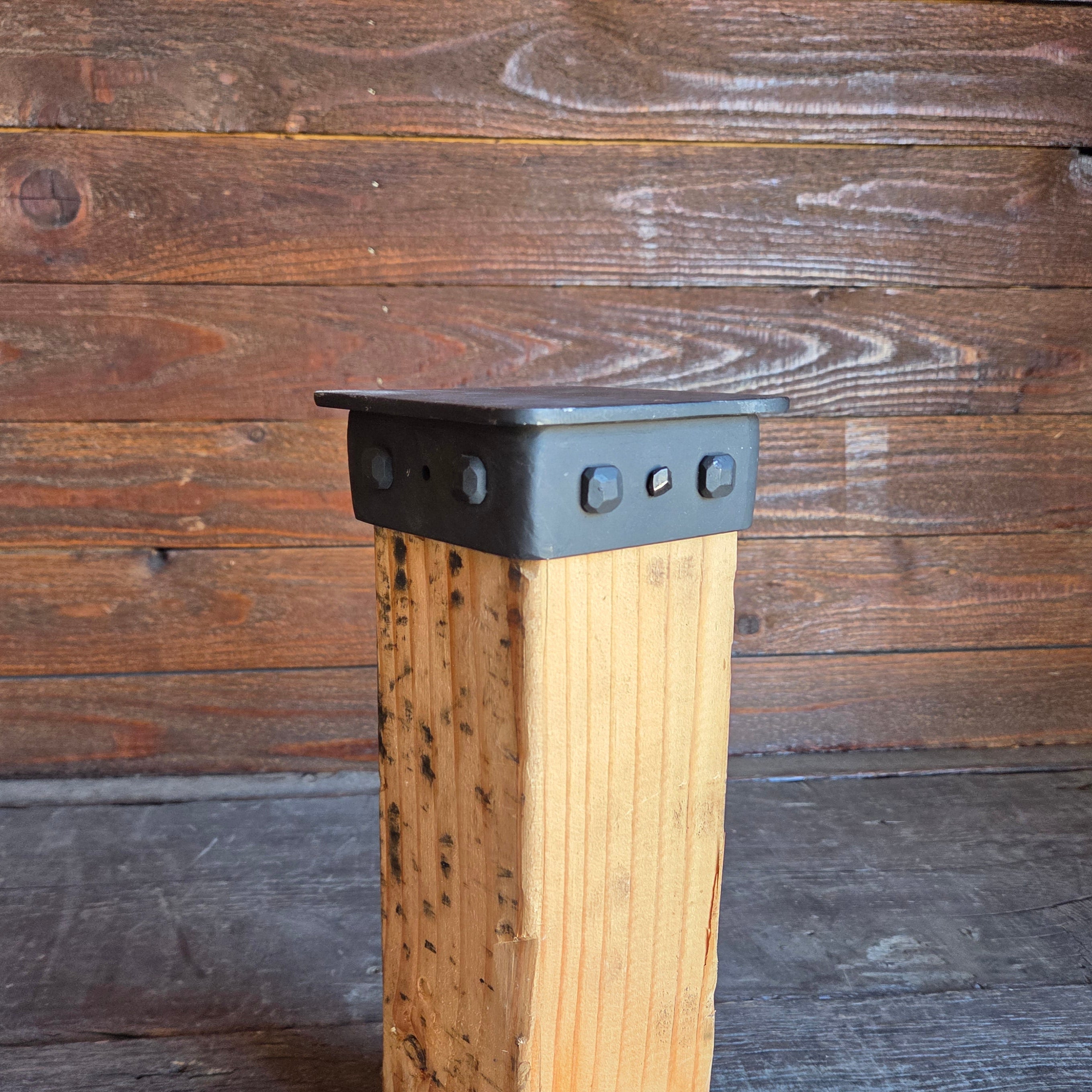 IN STOCK Simple Iron Post Cap