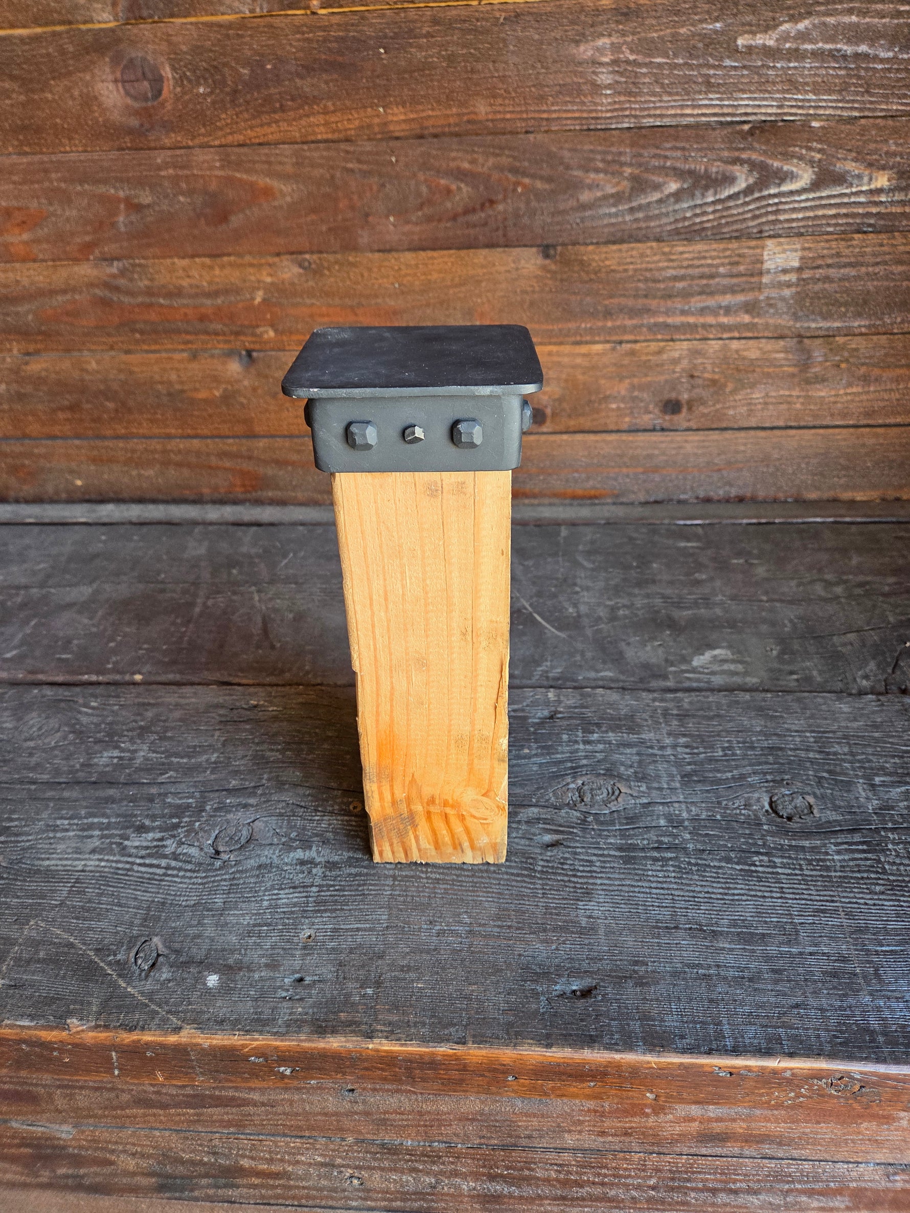 IN STOCK Simple Iron Post Cap