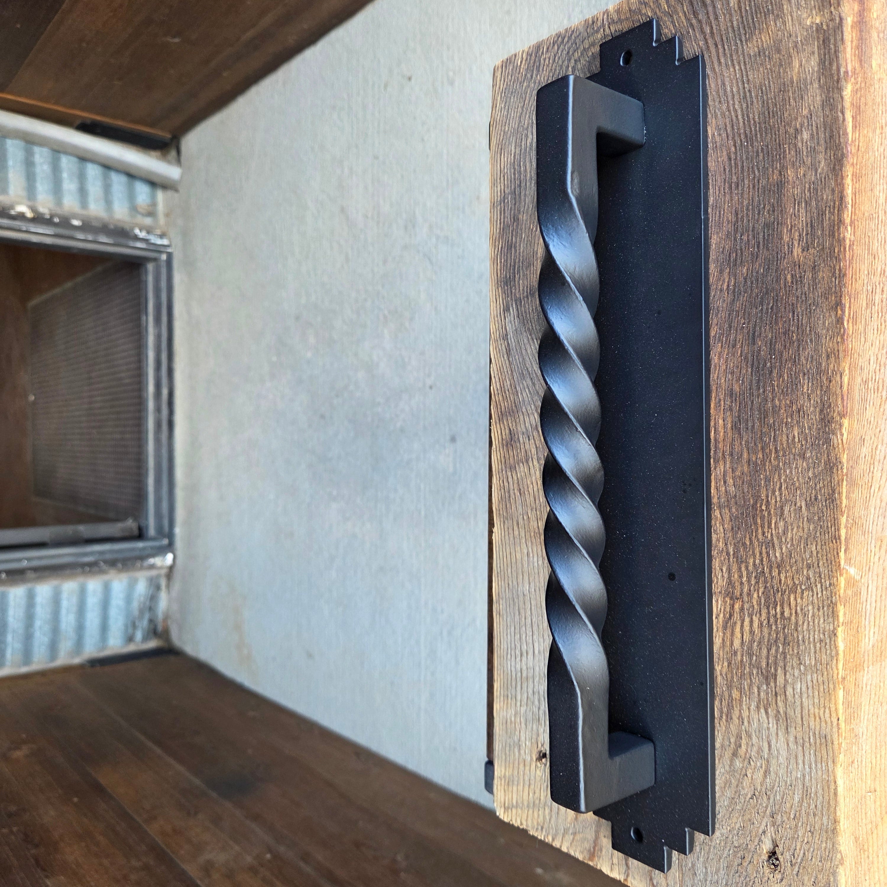 Santa Fe Iron Door Pull