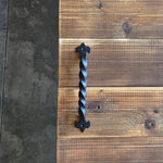 Manija de gabinete de flor de lis egipcia