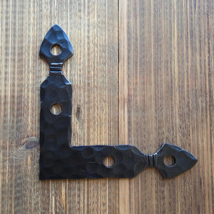 Authentic Arrowhead Iron "L" Plate - Old West Iron