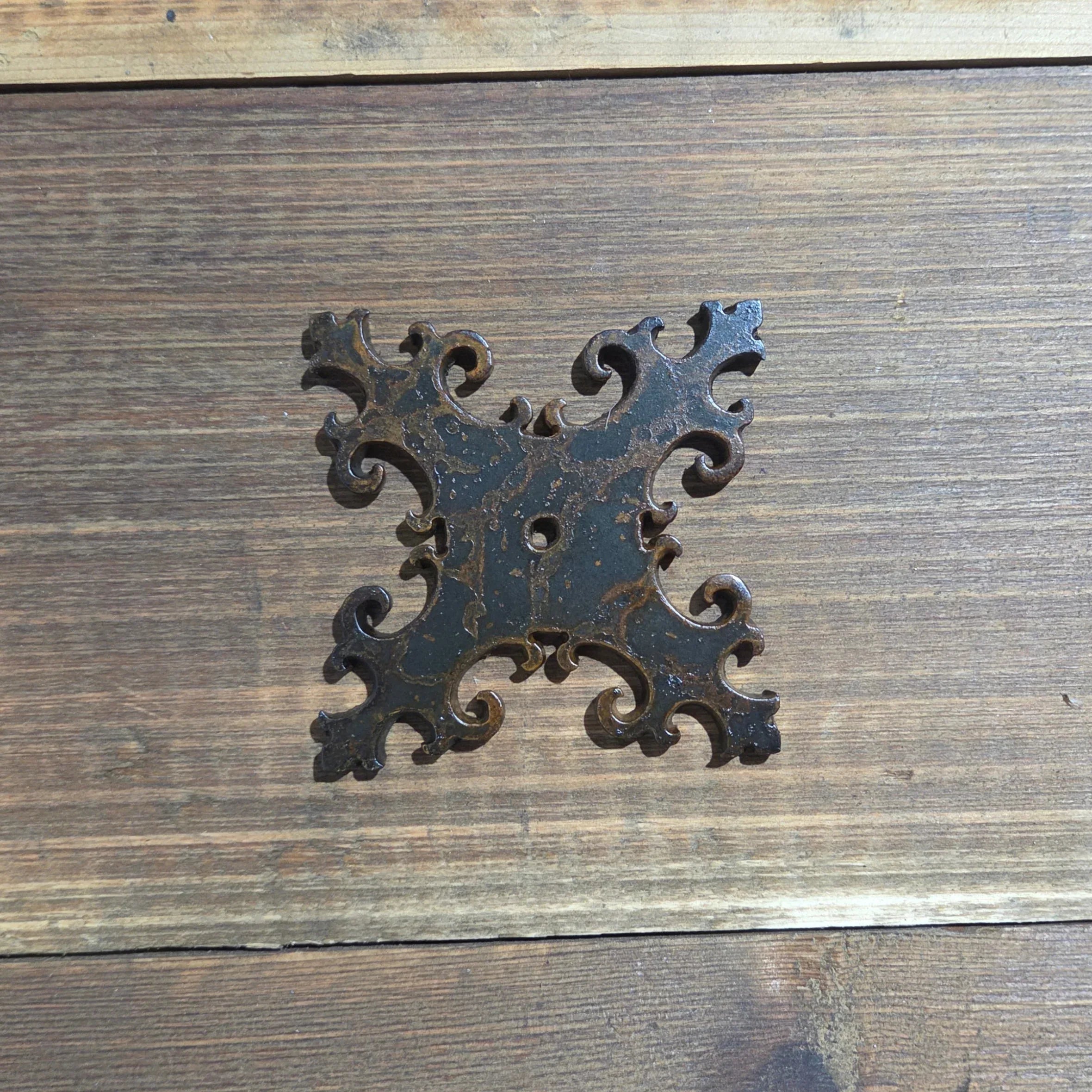 Gothic Cathedral Iron Washer - Old West Iron