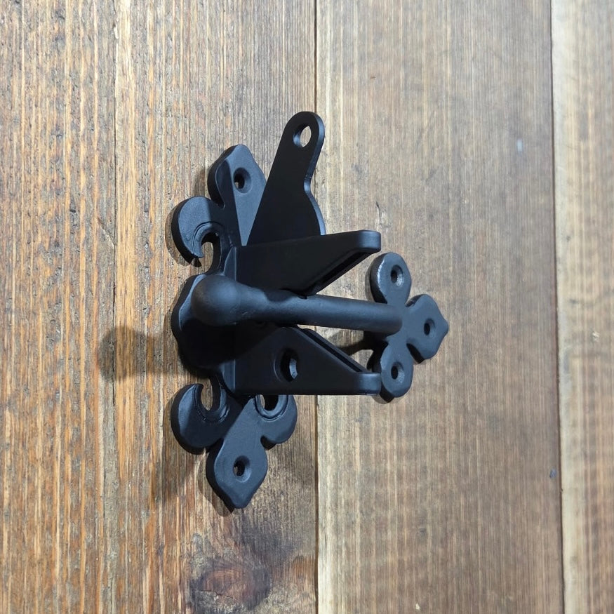 Dunmow Crest Gravity Gate Latch