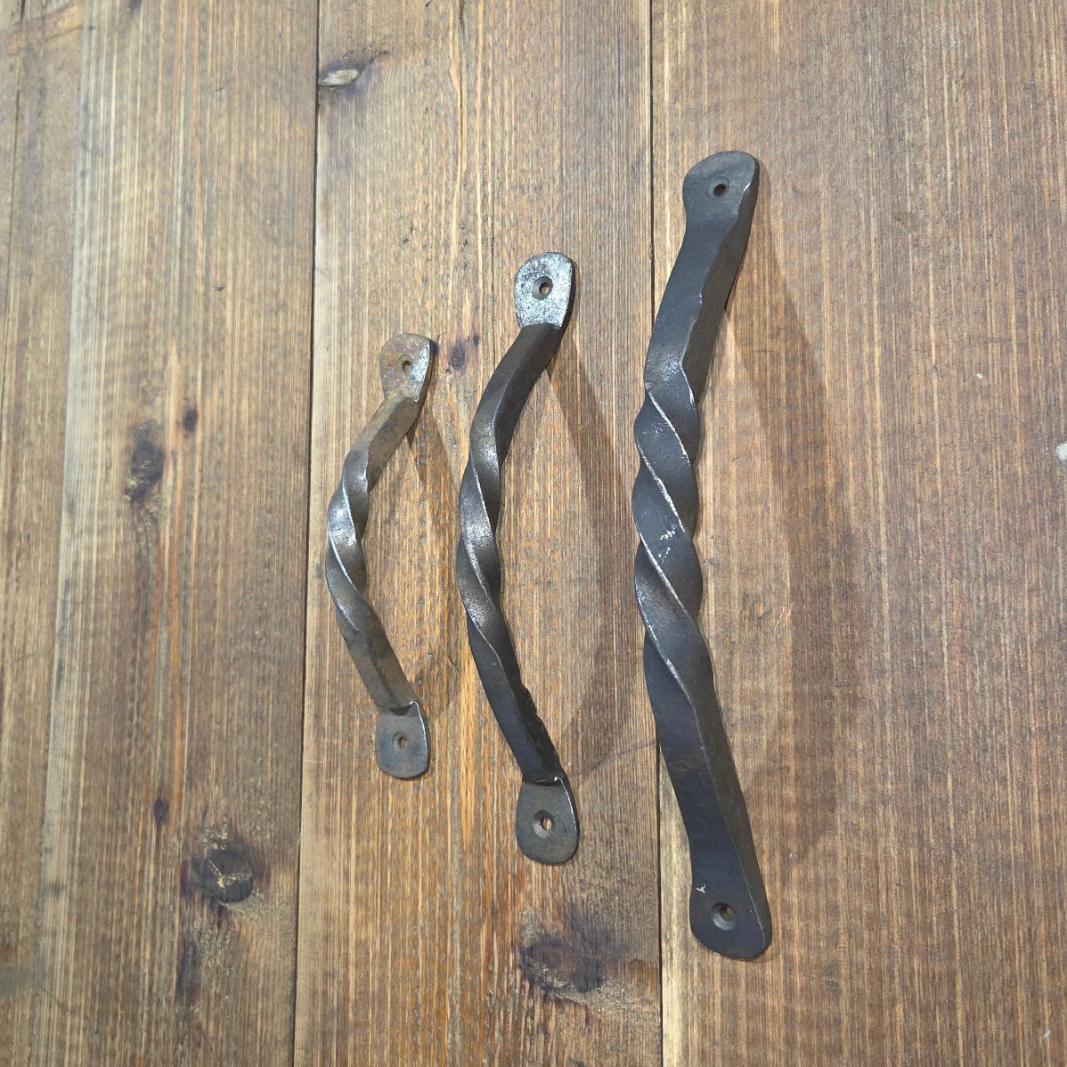 Poignée d'armoire transitionnelle