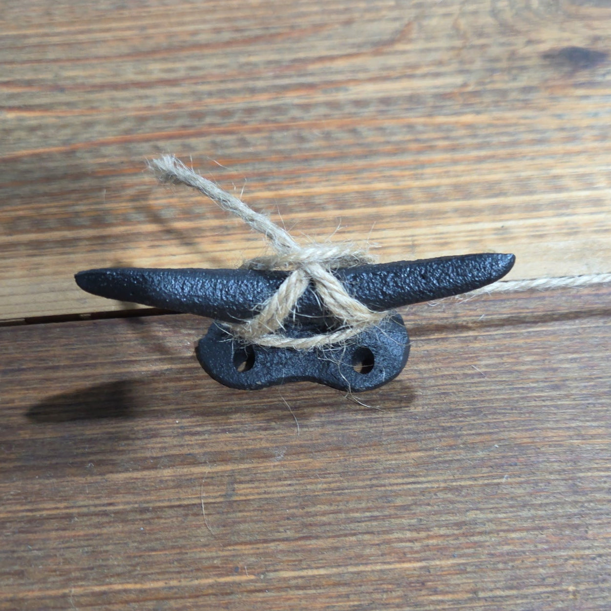 Cast Iron Wire Cleat
