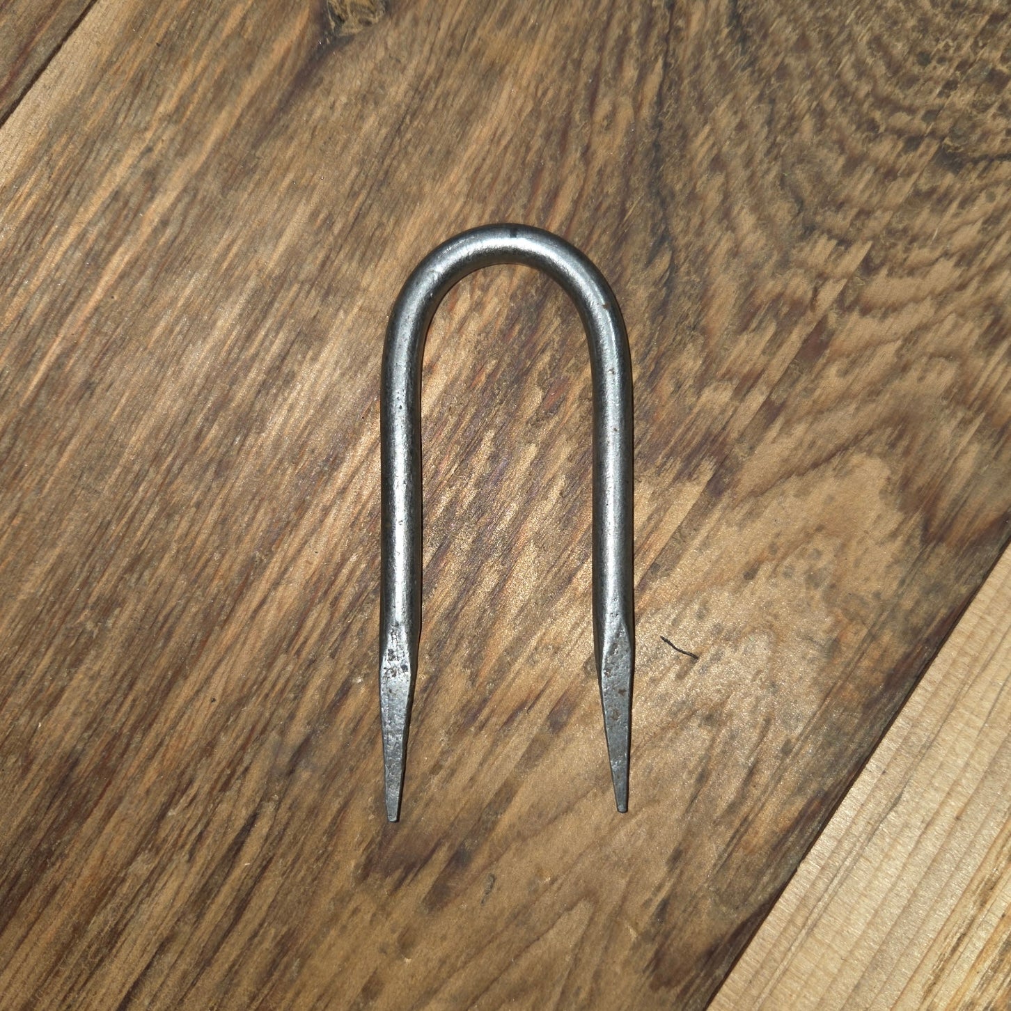 Hand forged U Staple / Heavy duty U-Nail