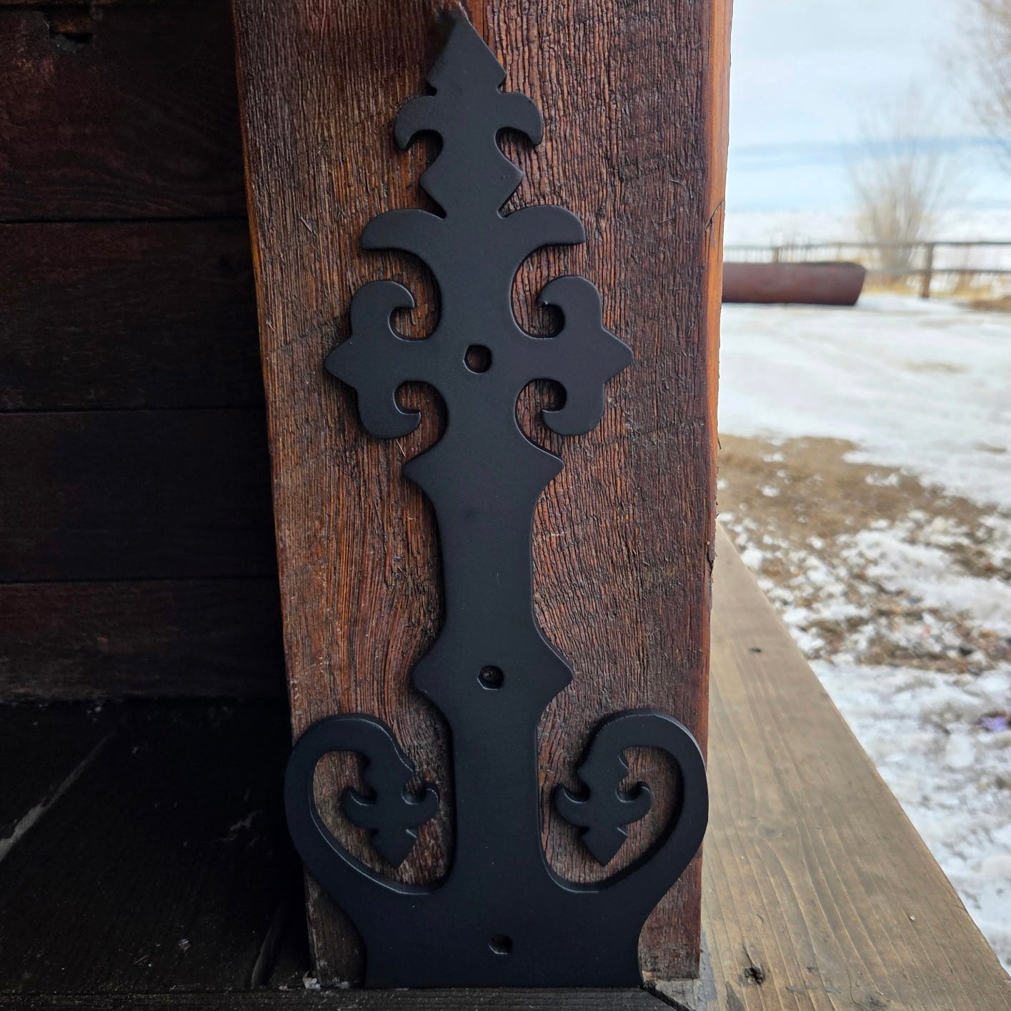 Base de poteau affleurante en fer Renaissance