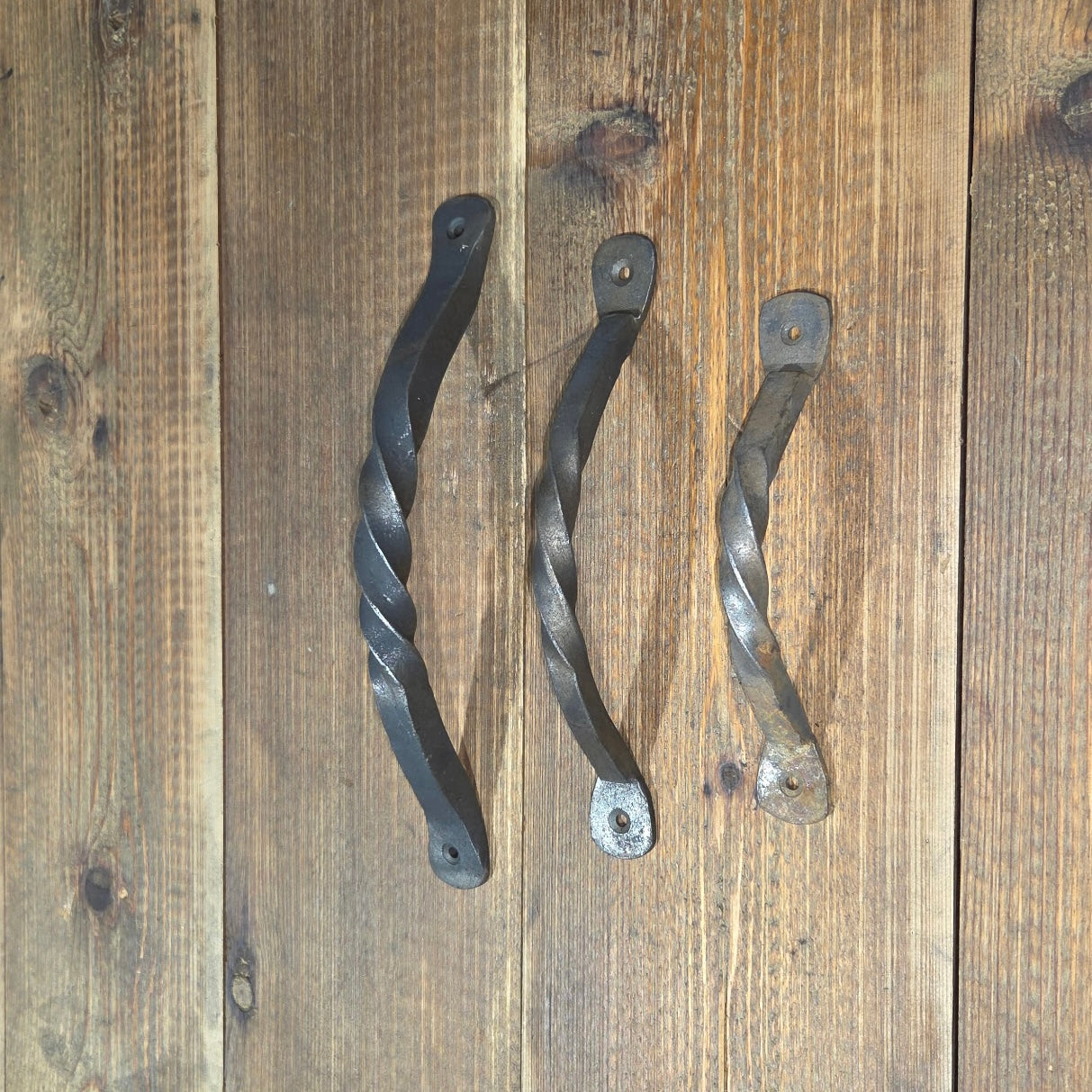 Poignée d'armoire transitionnelle