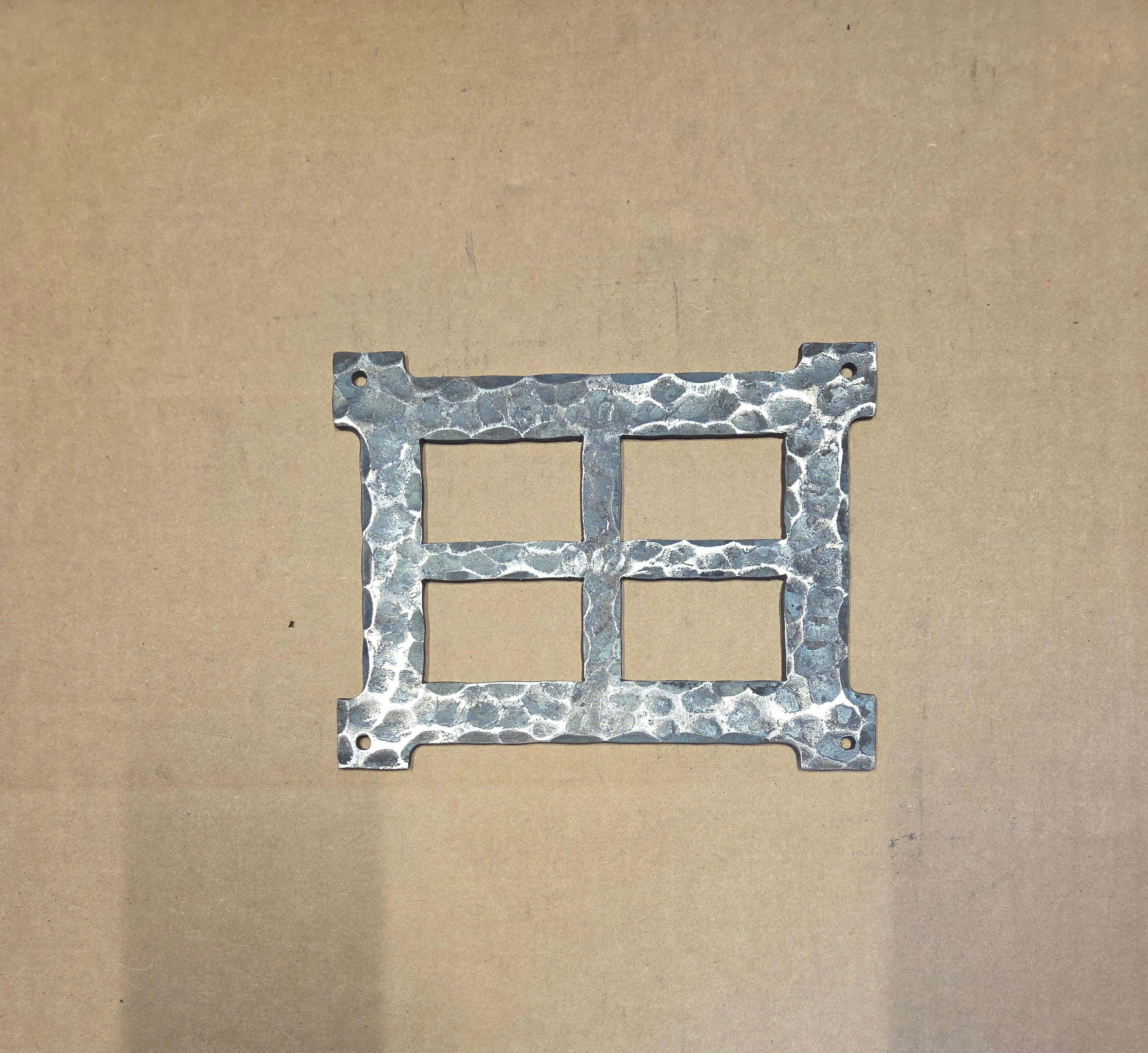 IN STOCK Neo-Classical Speakeasy Grill