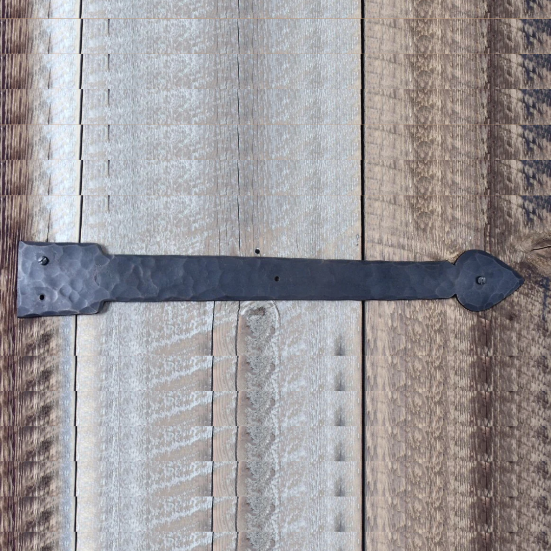 Tudor Iron Functioning Hinge Strap