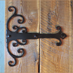 Sangle de charnière en faux fer Châteauesque