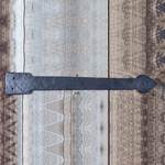Sangle de charnière en fer forgé Tudor