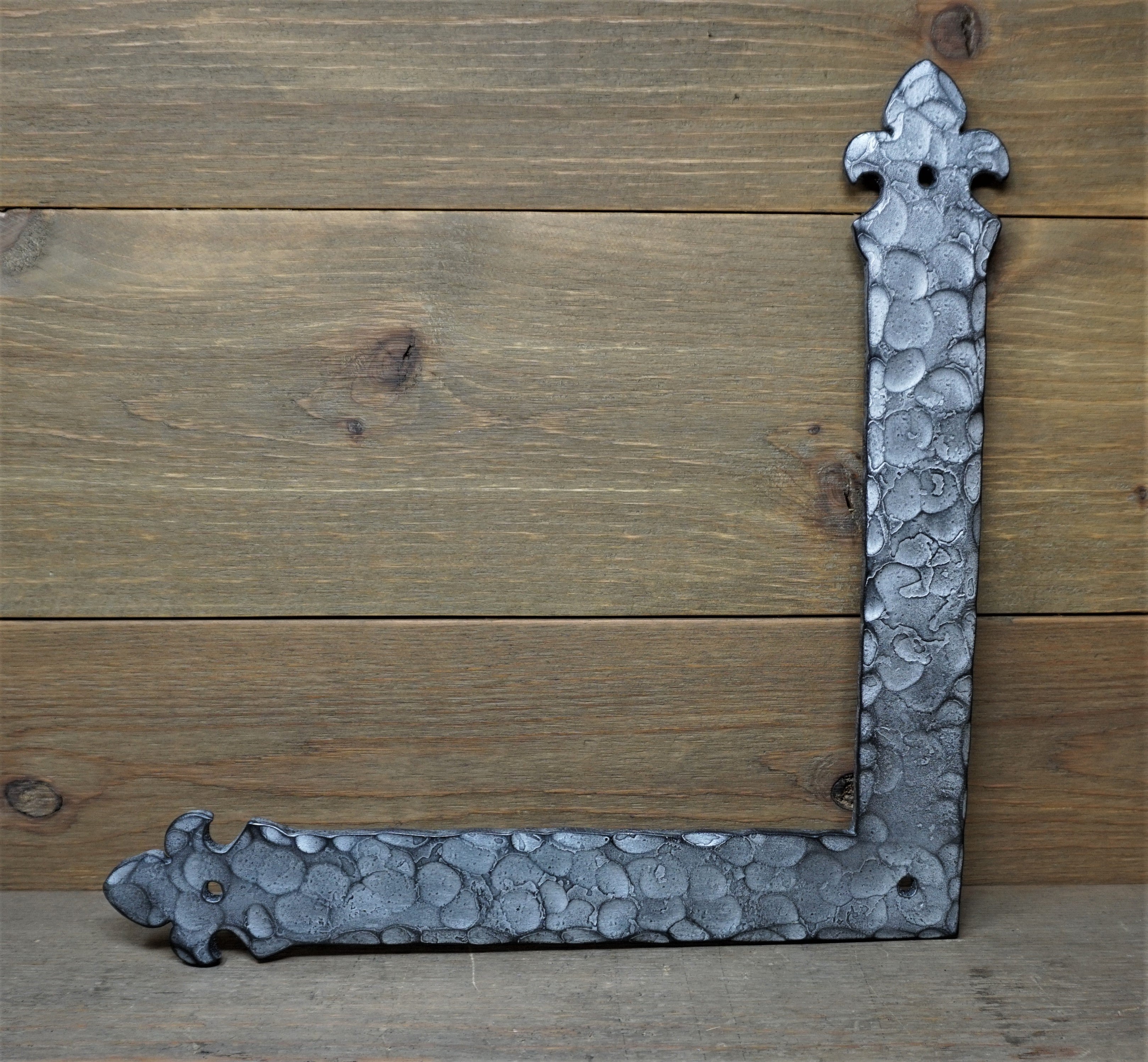 British Fleur De Lis Iron "L" Strap