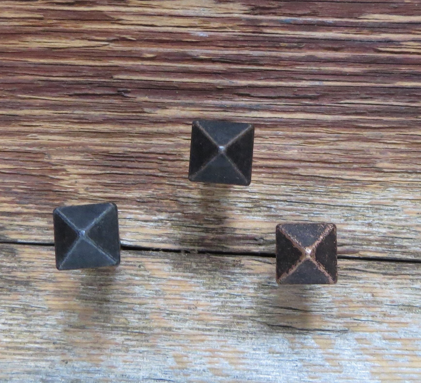 pointed pyramid head wood screws