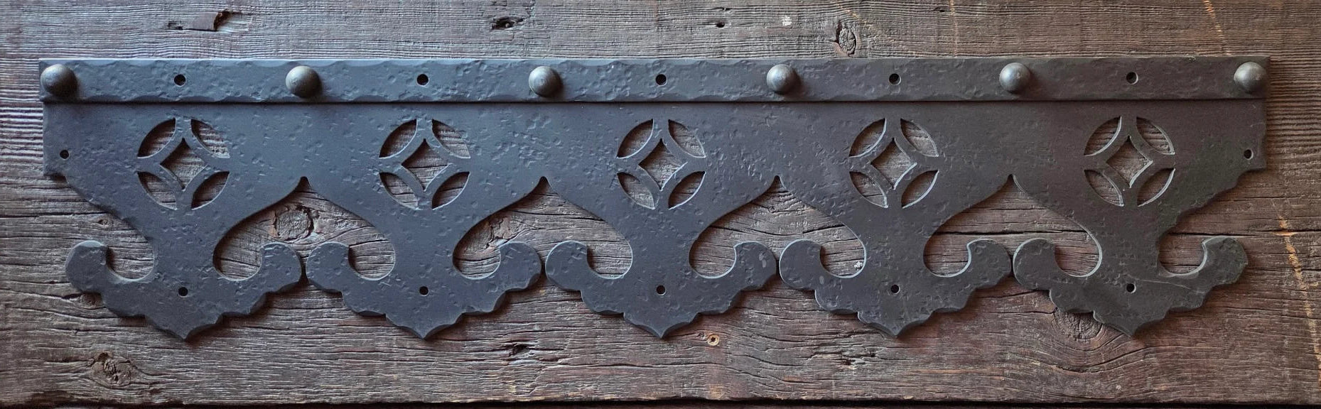 Isabelline Iron Door Top Design