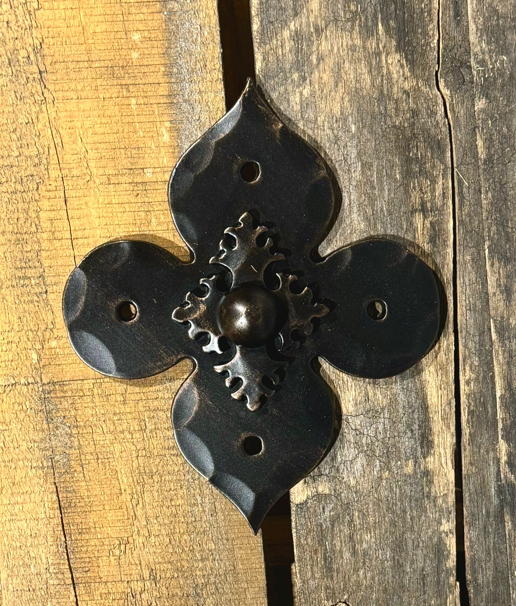 Mediteranean Iron Rosette