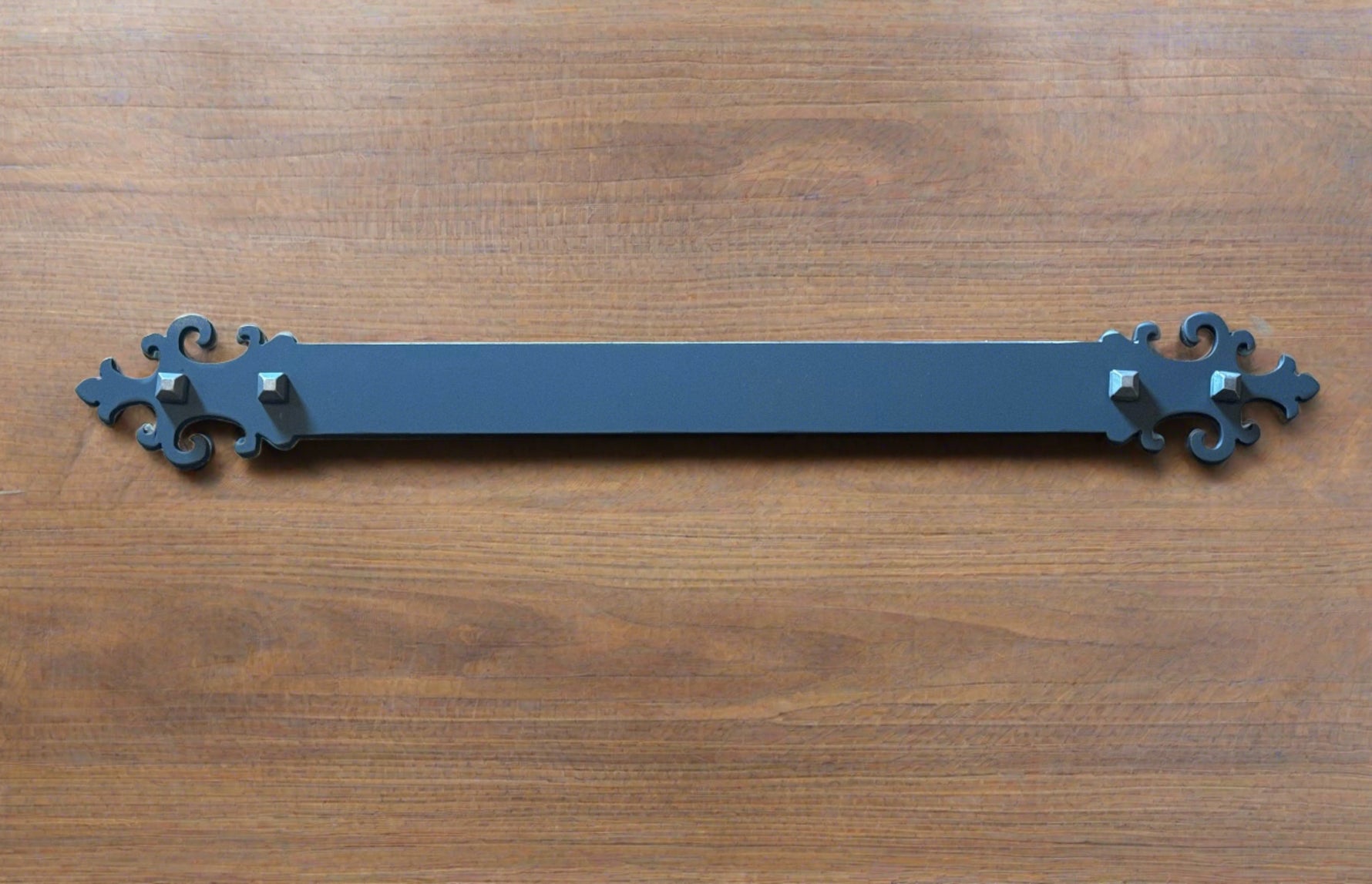 Assiette droite en fer cathédrale gothique