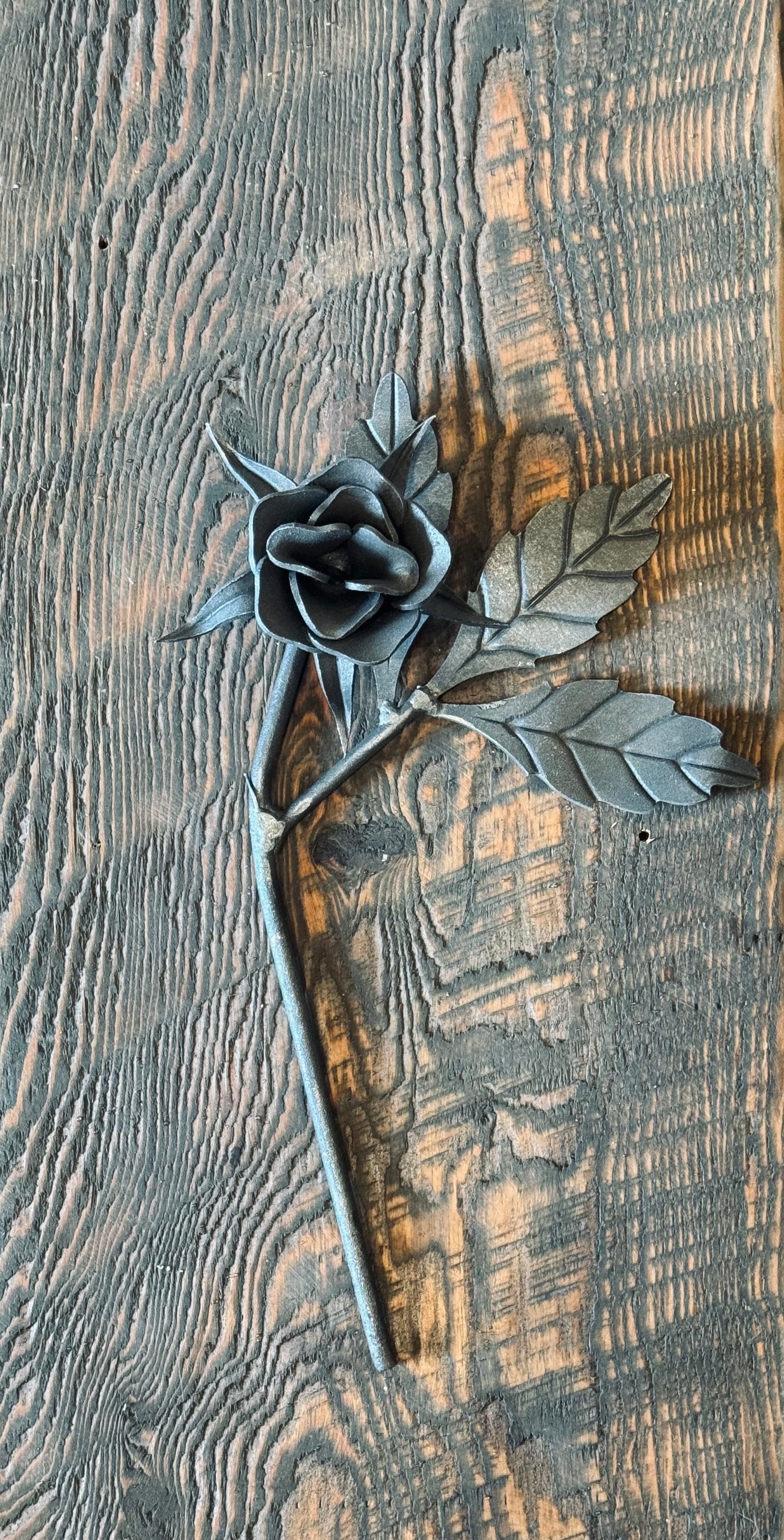 Classic Long Stem Iron Blooming Rose Decor