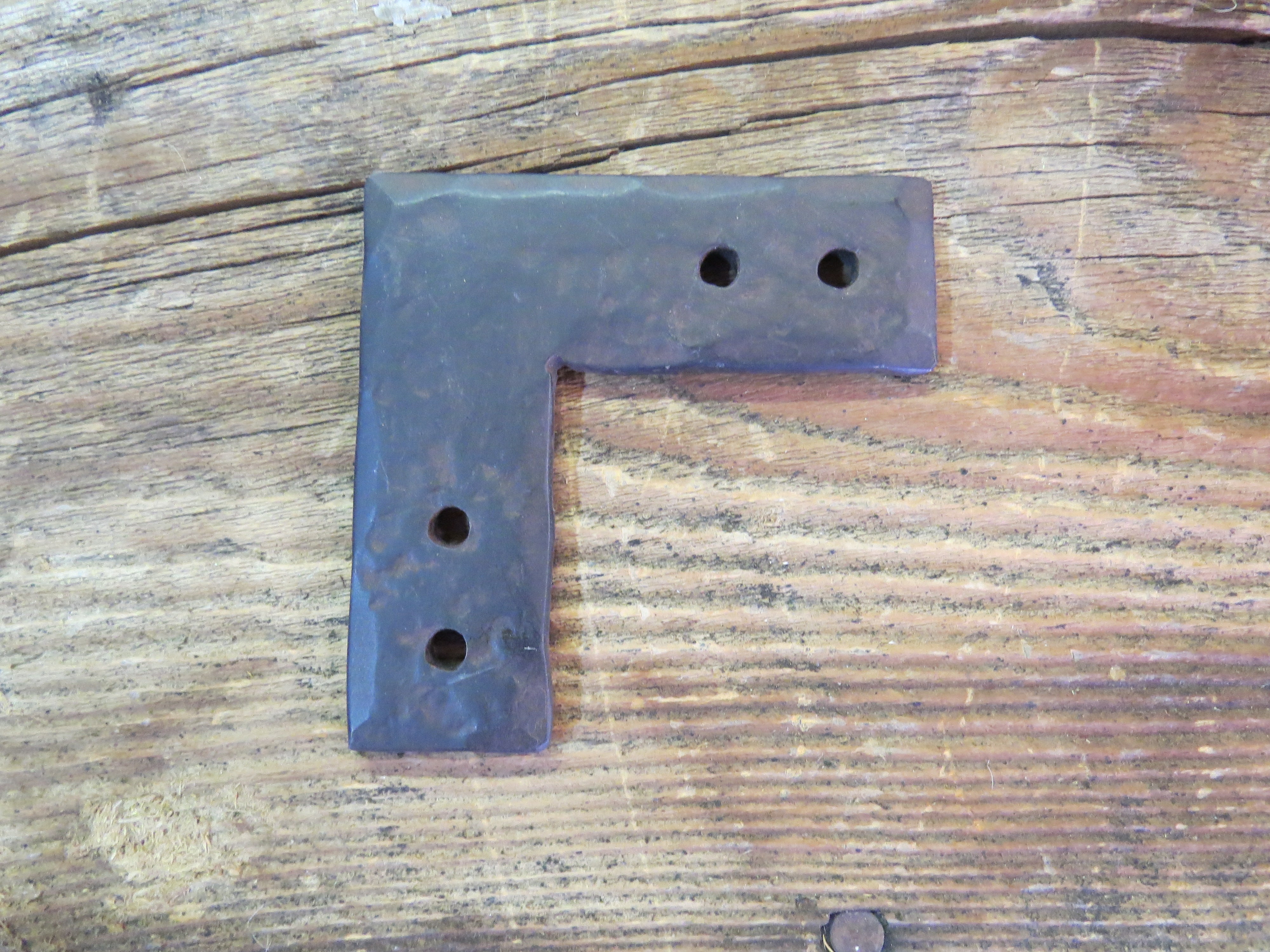 Plain Straight Iron "L" Strap