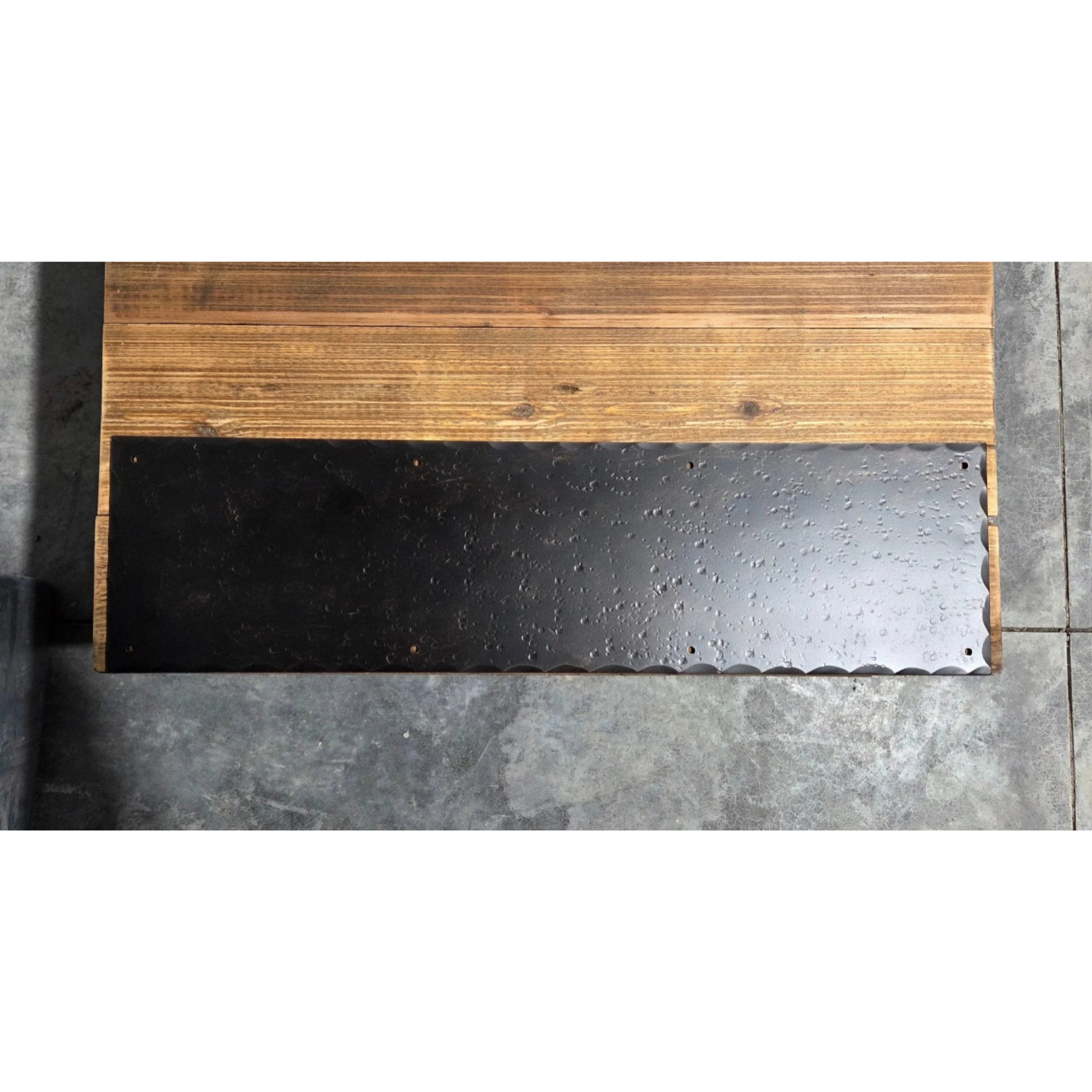 Plaque de coup de pied droite en fer uni