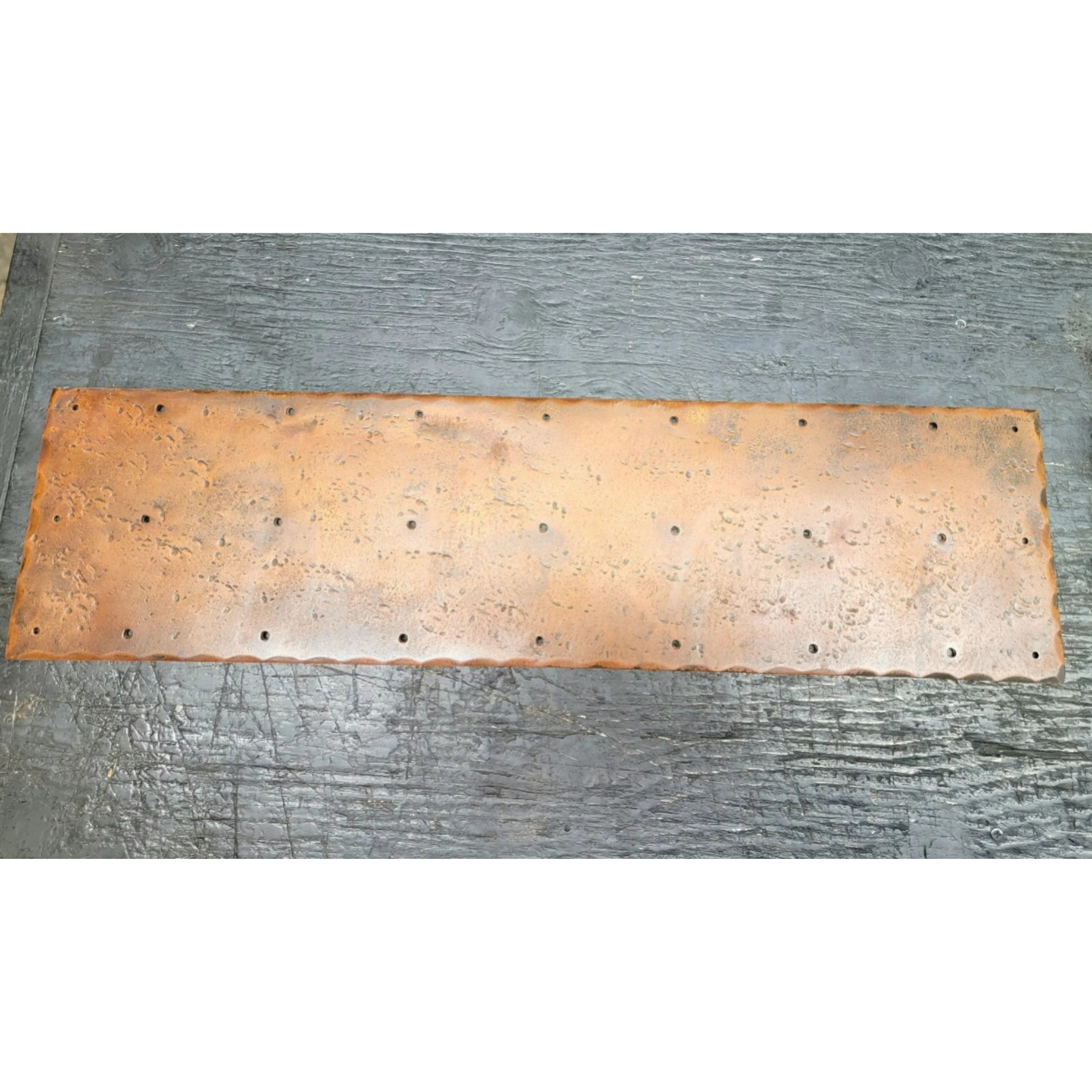 Plaque de coup de pied droite en fer uni