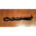 Ouvre-bouteille en fer torsadé