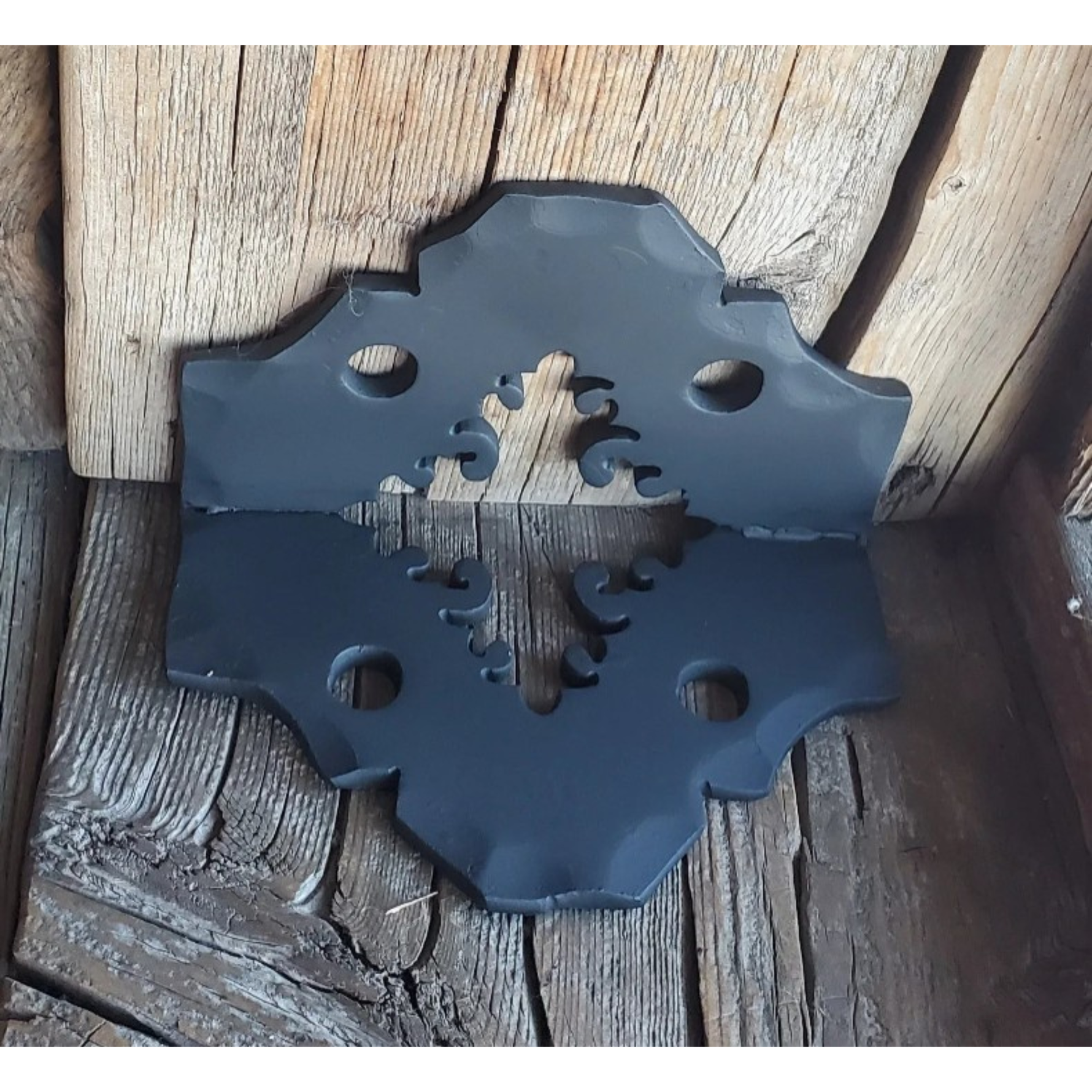 Romantic Iron Angle Brace