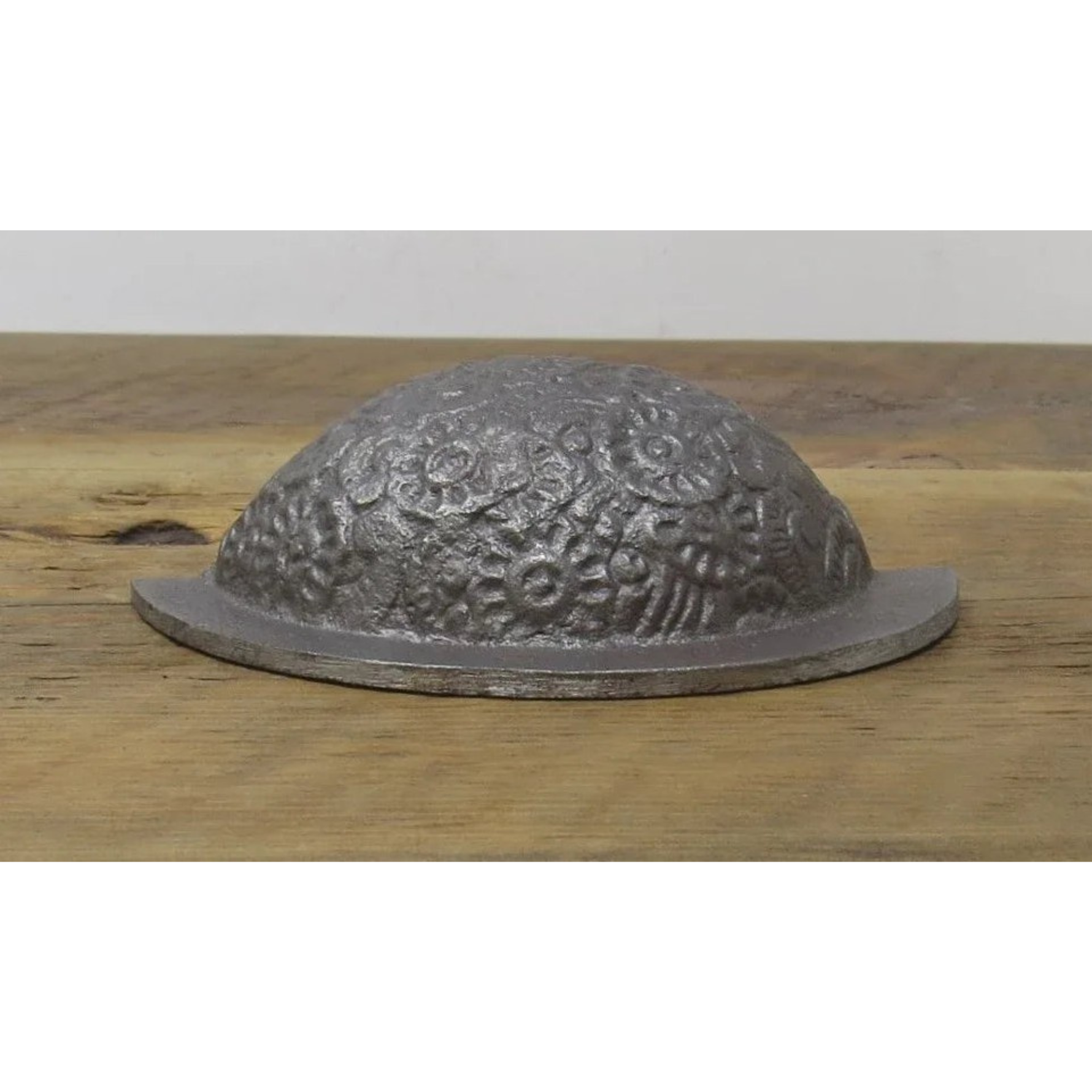 Pull tasse en relief floral