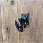 Pestillo de hierro de castillo inglés antiguo