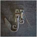 Pestillo de hierro de castillo inglés antiguo