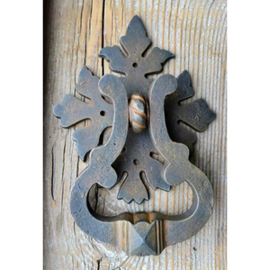 Heurtoir de porte en feuille d'acanthe romaine/anneau