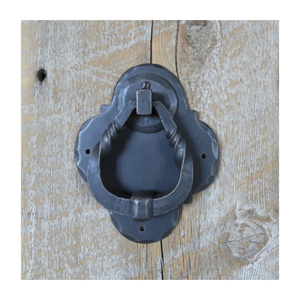 Aldaba de puerta de hierro Tudor/tirador de anillo