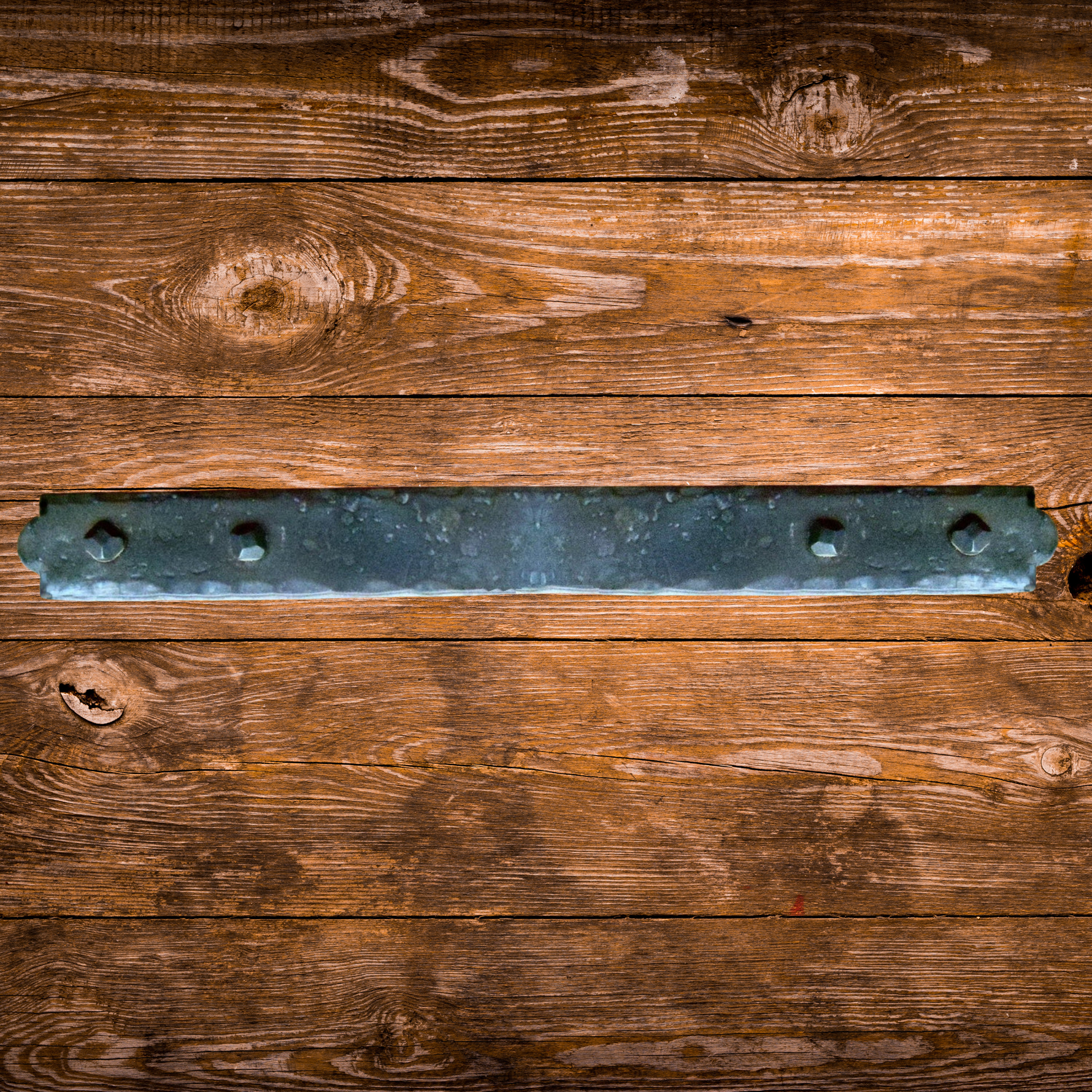 CLEARANCE- Limited Stock Colonial Iron Straight Strap