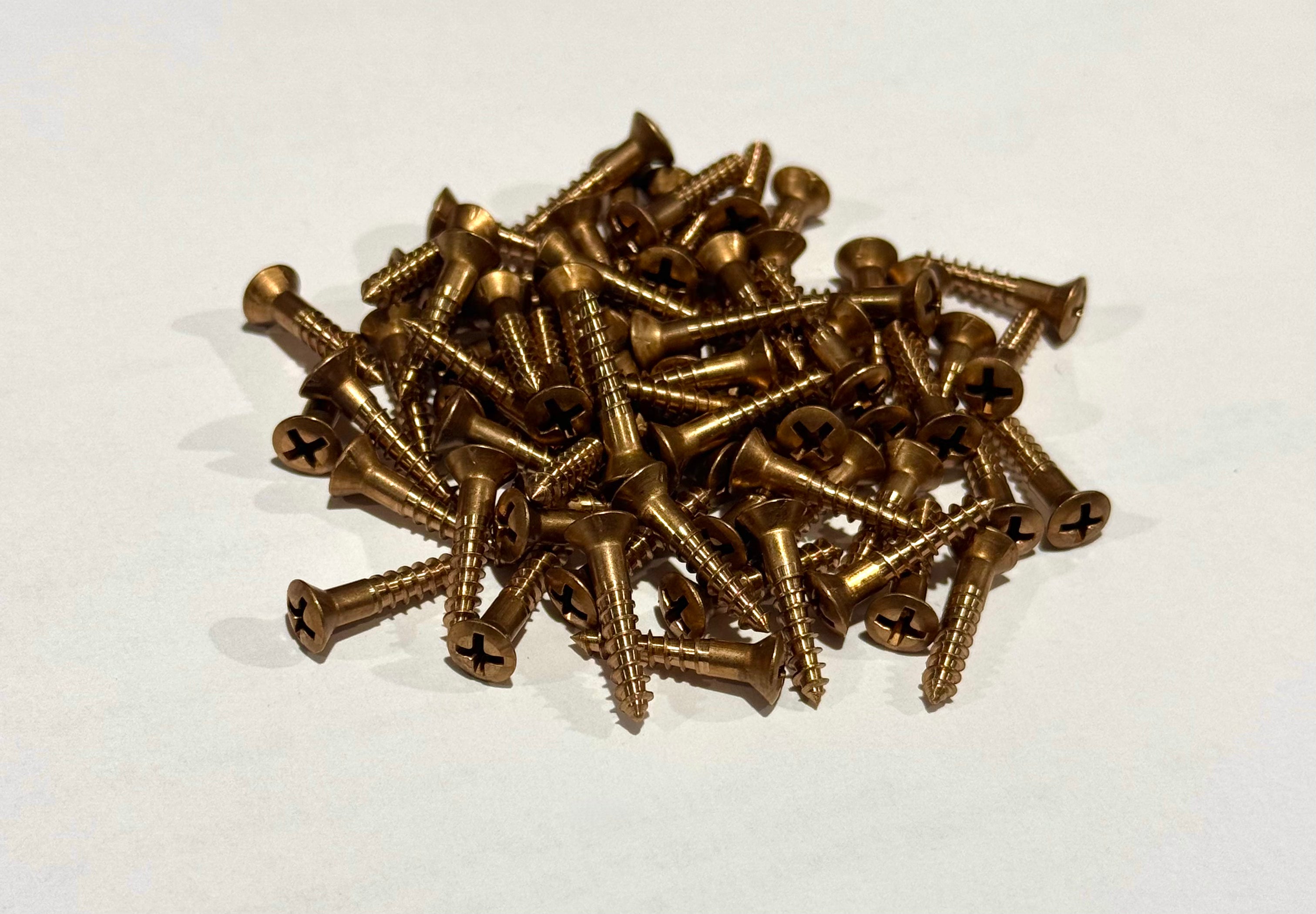 #8 x 3/4" Phillips Oval Head Decor Screws in Antique Copper- Four Pack Screws Decorative Screw