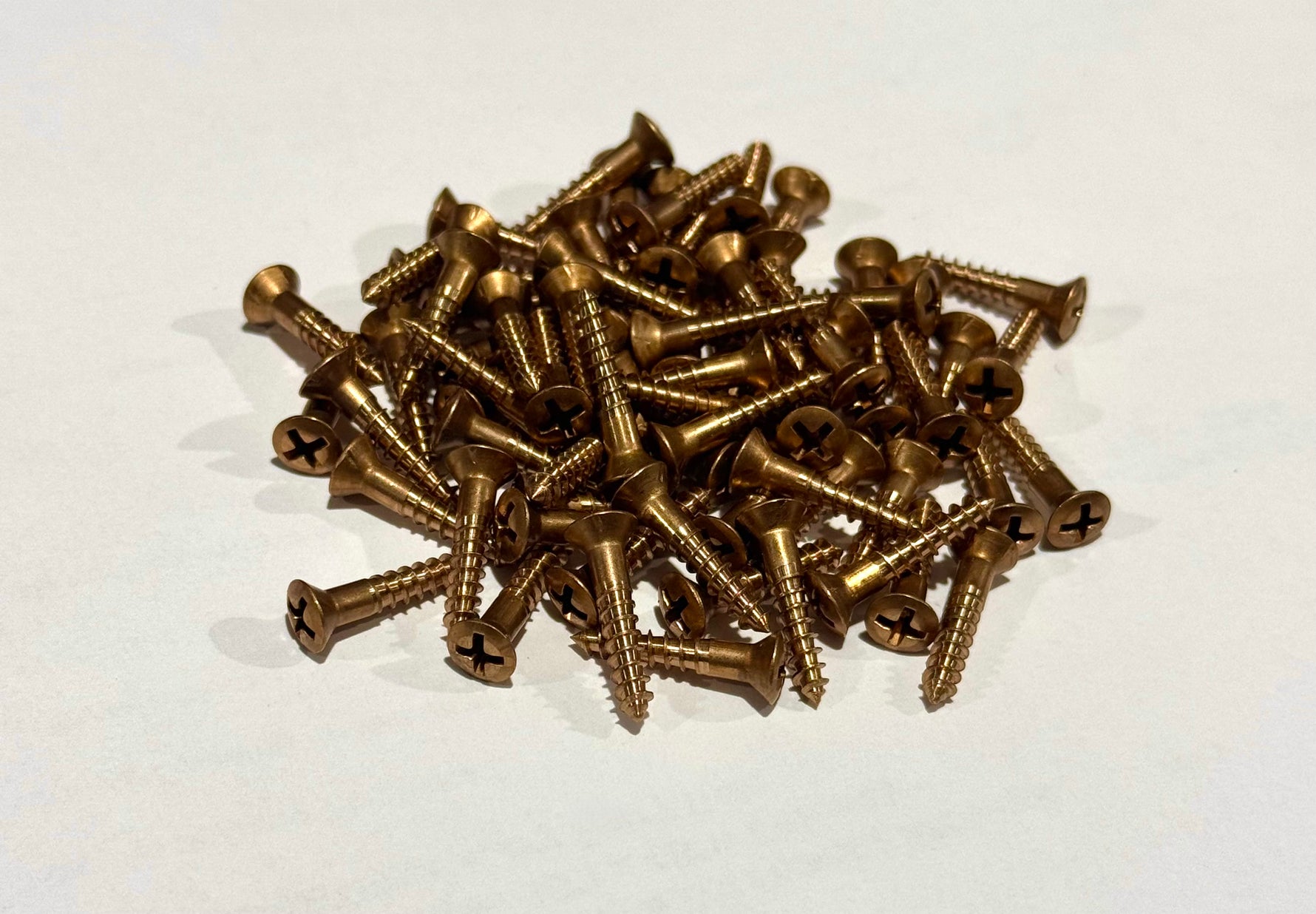 #8 x 3/4" Phillips Oval Head Decor Screws in Antique Copper- Four Pack Screws Decorative Screw