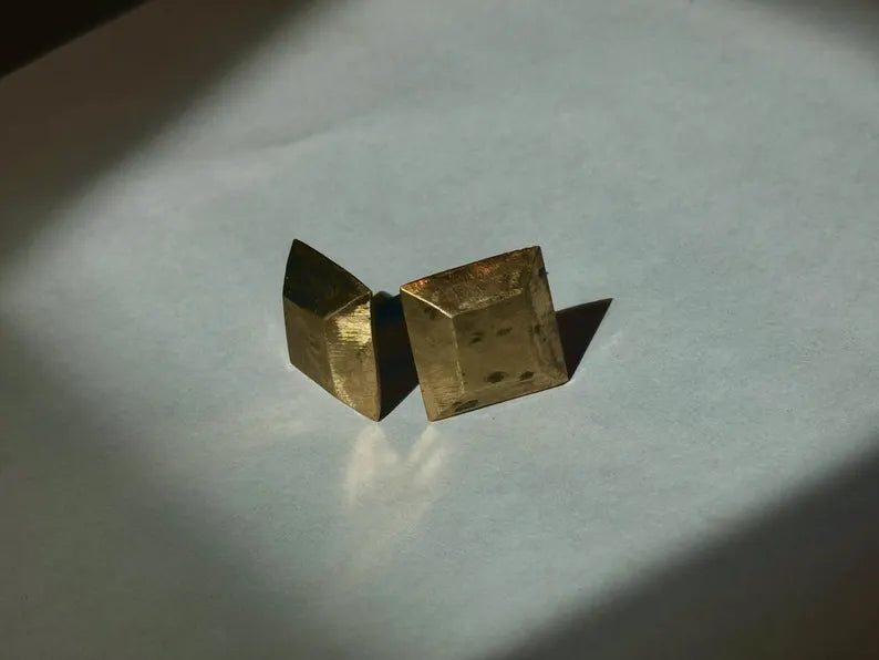 5/8” Square Plateau Head Brass Clavos Decorative Nails Clavo