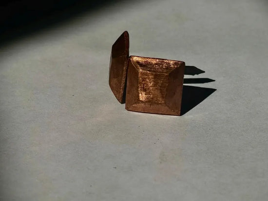 5/8” Square Plateau Head Copper Clavos